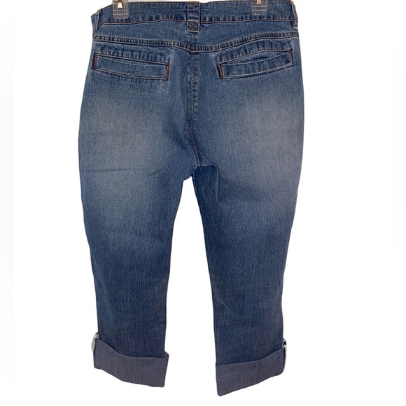 Cato Distressed Cuffed Capris Blue Stretch Denim SZ 12 - Picture 2 of 4